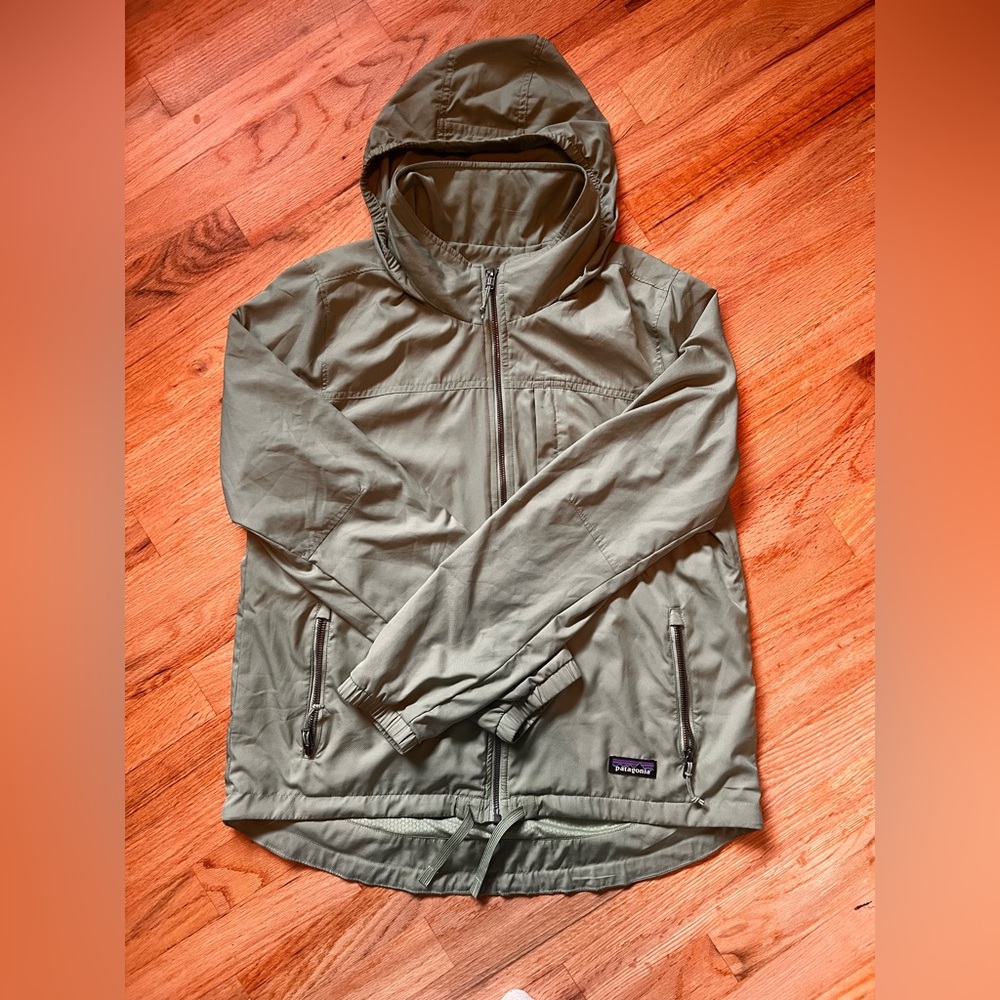 Patagonia Lightweight Green Jacket - Picture 2 of 7